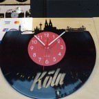 Für Musikliebhaber mit Vinyvorliebe dazu die richtige Uhr :)