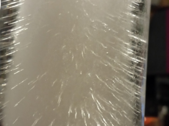 Plasmawirbel vom Schmerzlinderungsstift im Eis eingefroren 2