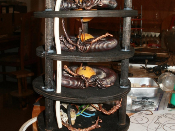 Magrav Generator mit Nanobeschichteten Teslaspulen4